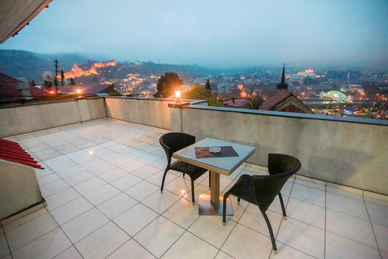 Hotel New Metekhi Tbilisi Exterior foto