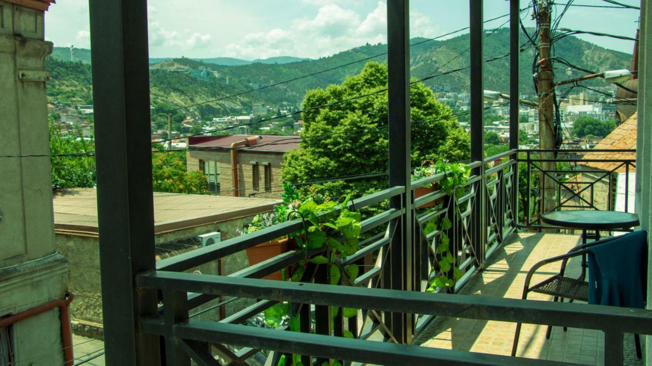 Hotel New Metekhi Tbilisi Exterior foto