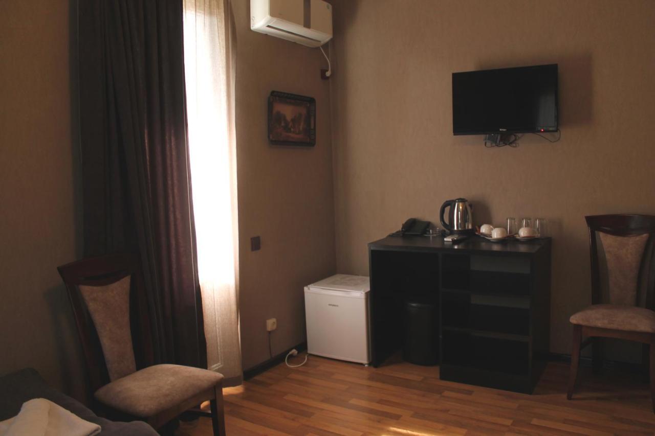 Hotel New Metekhi Tbilisi Exterior foto